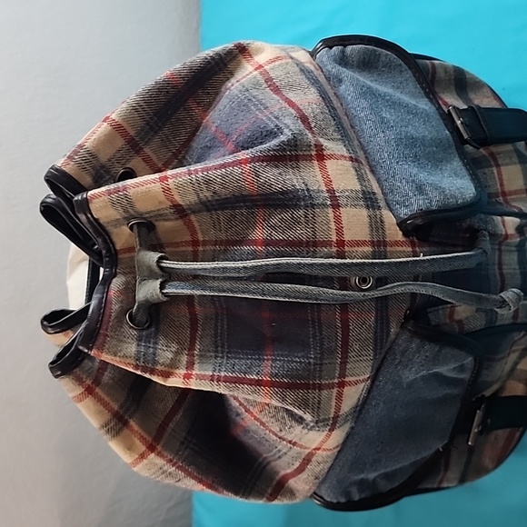 Club Montana Distressed Denim Large Drawstring Backpack - Picture 11 of 16